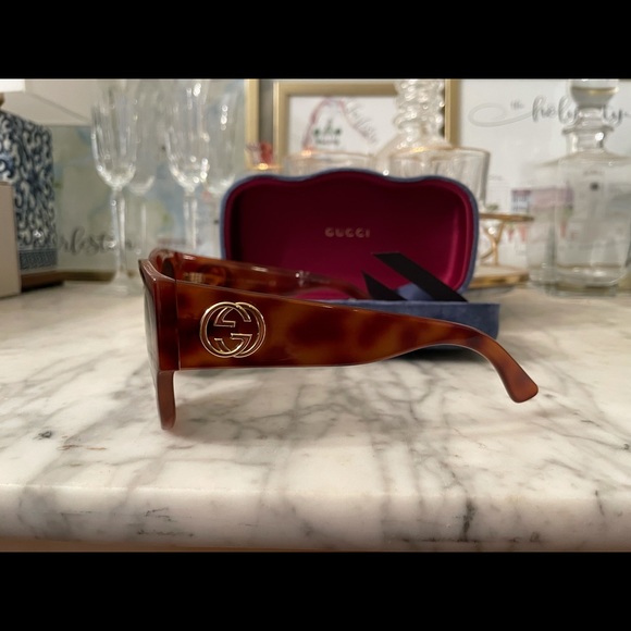 Gucci Sunglasses Tortoise - Picture 2 of 5